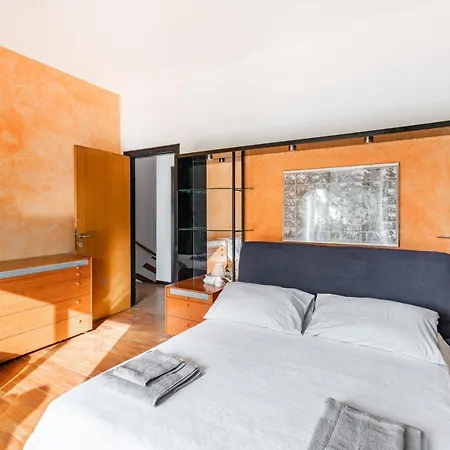 Villino Gimarra With Parking Apartment Fano