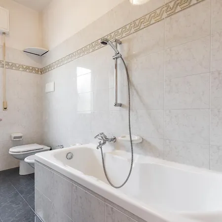 Villino Gimarra With Parking *